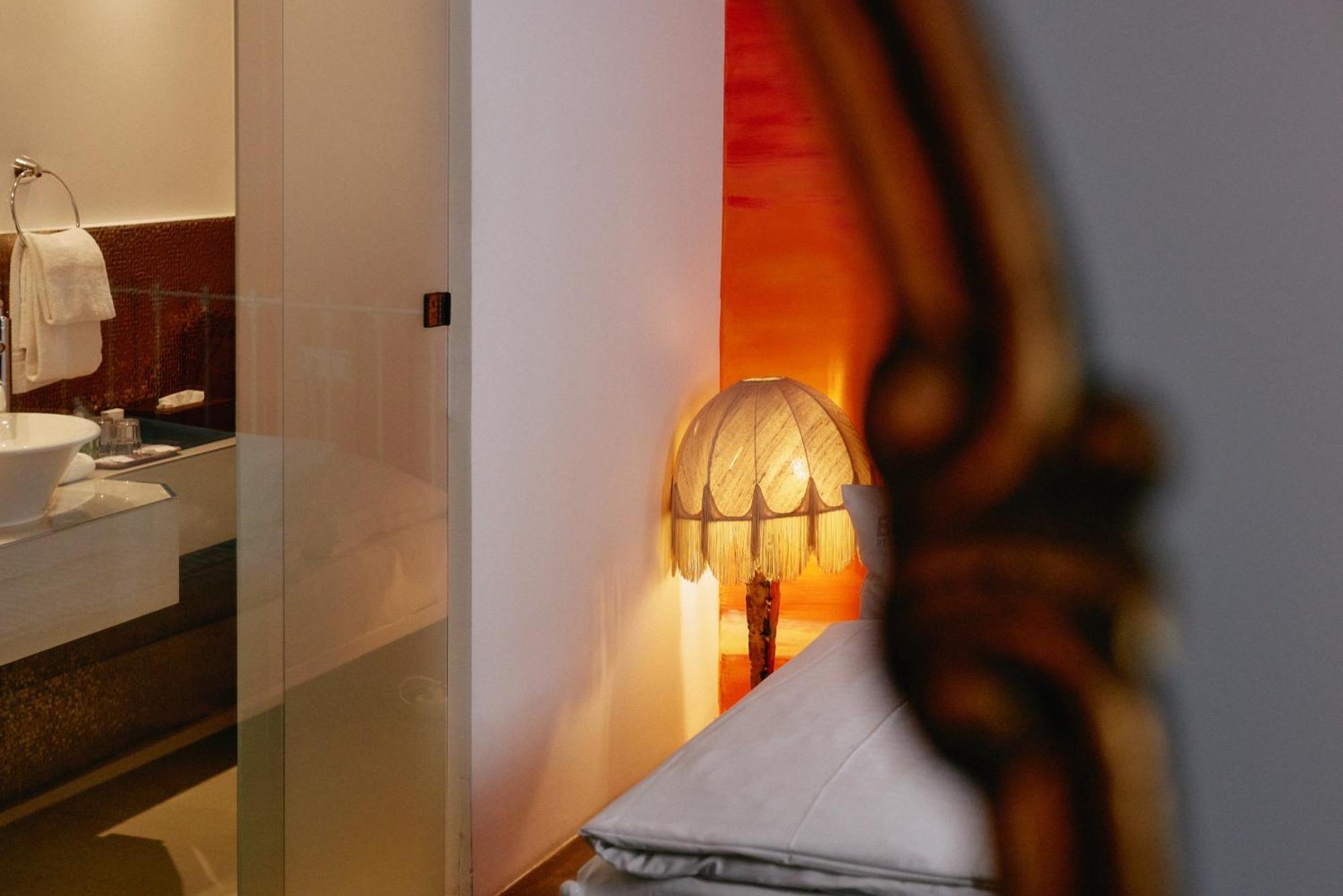 18Arts Hotel - Living In A Gallery! Colónia Exterior foto
